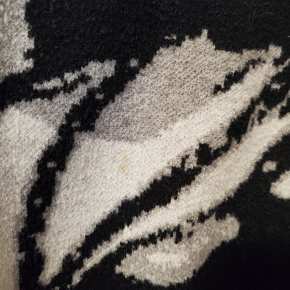 Death Note Anime Sweatshirt (Size M) - Picture 6 of 16